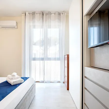 Apartament Sunny Near The Sea Lido di Camaiore